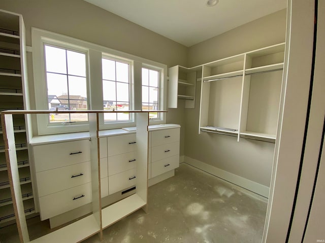 view of spacious closet