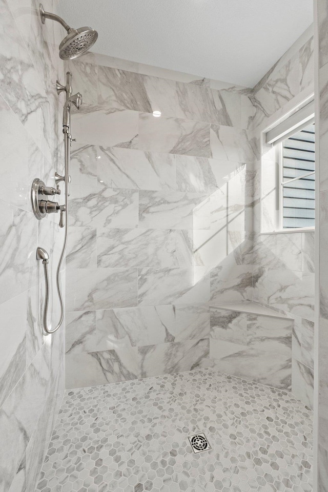 19 Ln 345 Crooked Lk, Angola, IN 46703 - bathroom featuring tiled shower