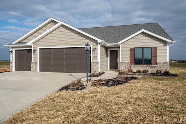 view of front facade with a garage