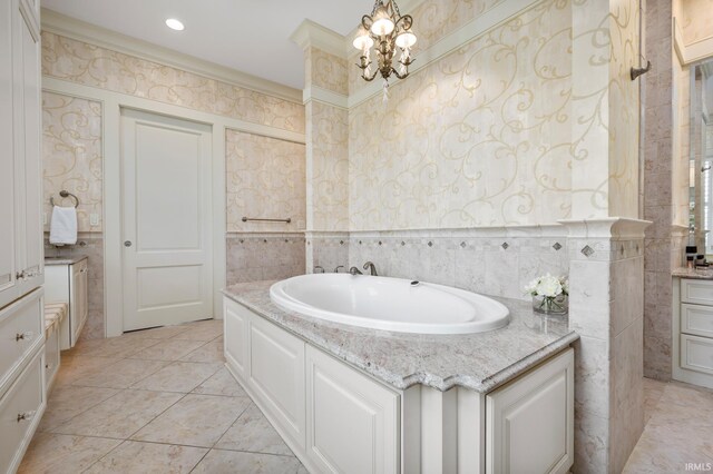 bathroom featuring a tile shower