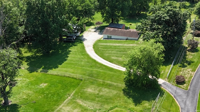 birds eye view of property featuring a rural view