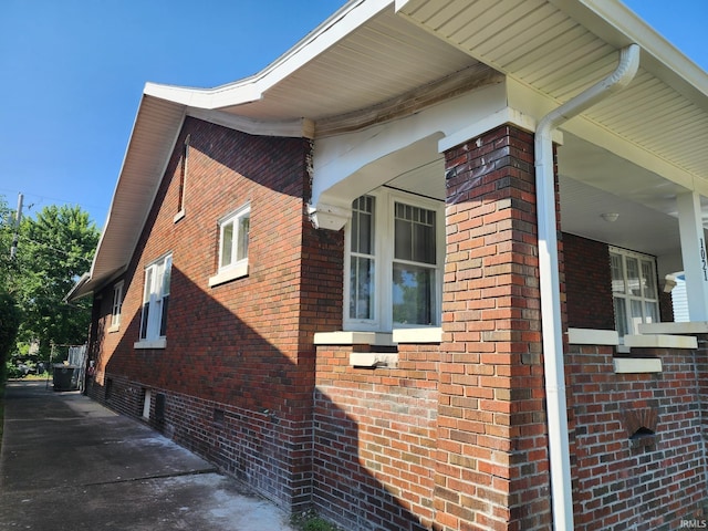 view of home's exterior