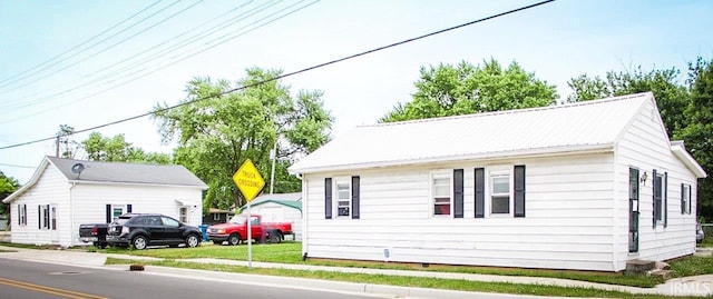 view of side of property