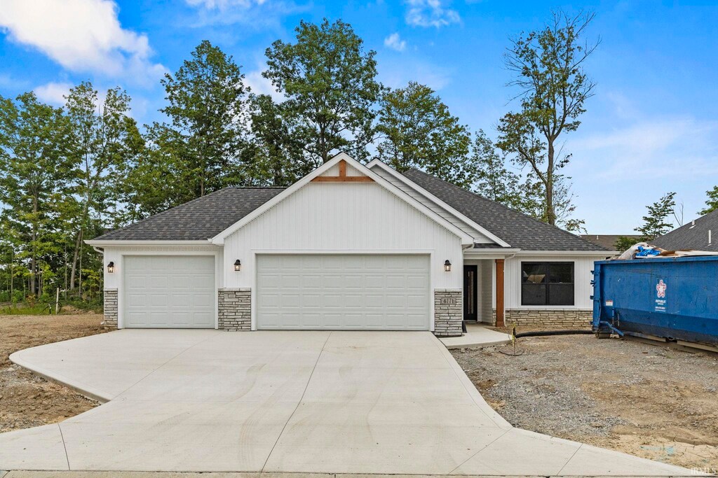 view of front of home featuring a garage