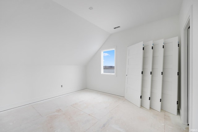 mudroom with vaulted ceiling