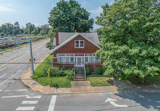 view of front of property