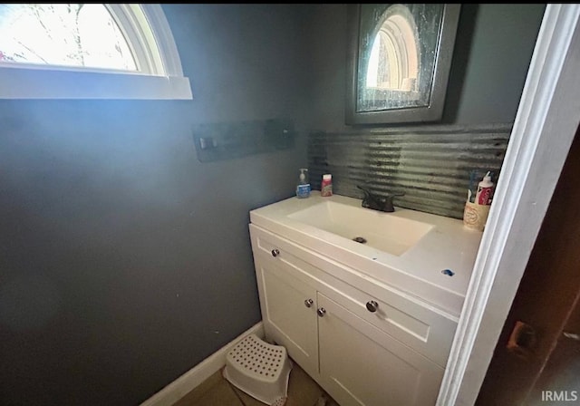 bathroom with vanity