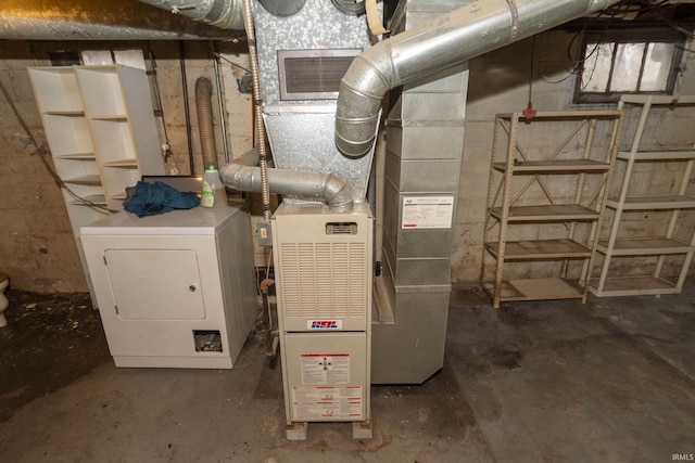 utility room with washer / dryer