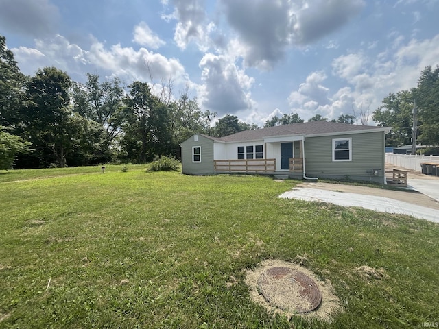 view of front of house with a front yard