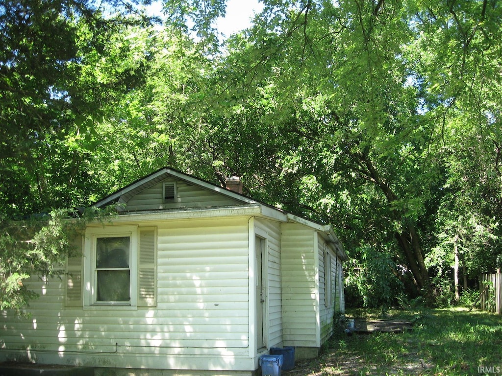 view of side of property