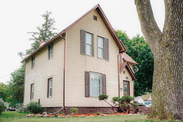 view of property exterior