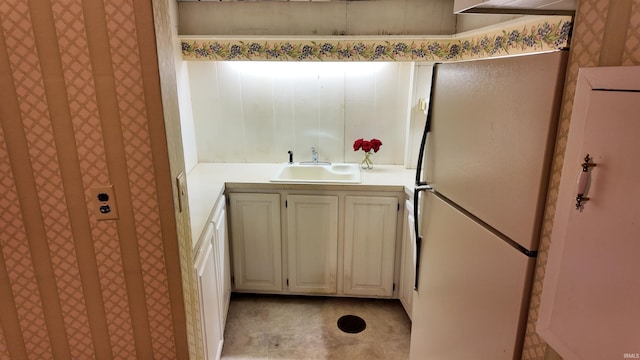 bathroom featuring vanity and tile patterned floors