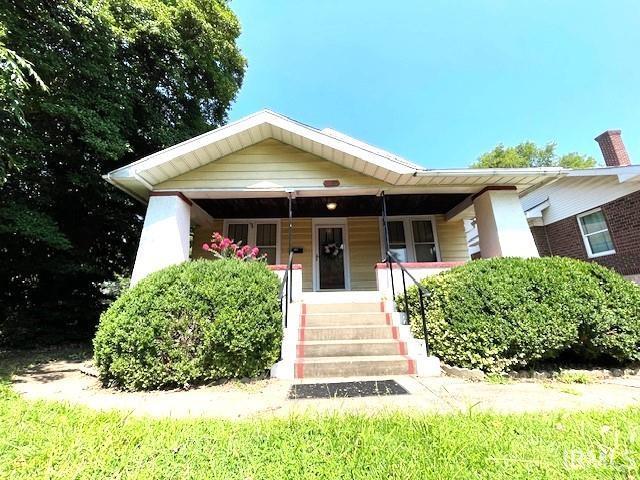 bungalow-style house featuring a porch