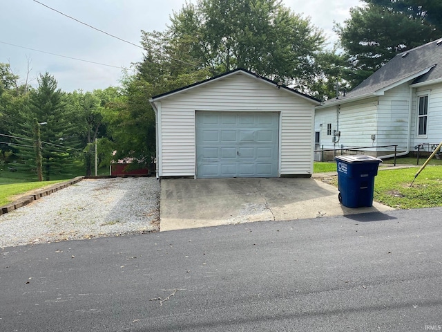 435 16th St, Bedford, IN 47421 - detached garage with driveway