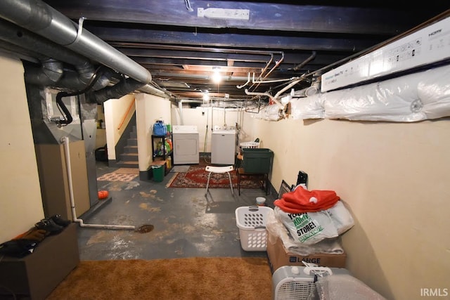 basement featuring independent washer and dryer