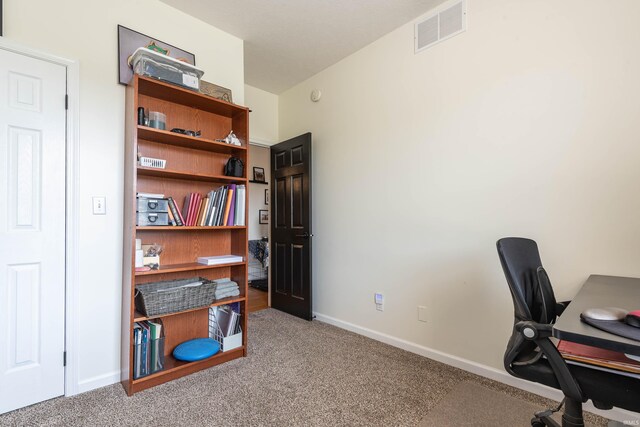 office area with carpet