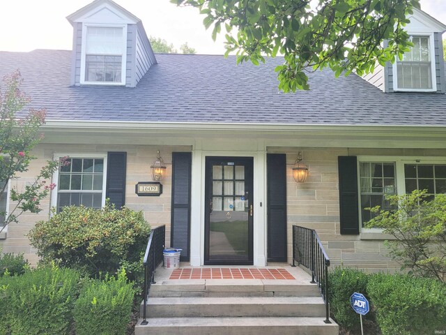 view of front facade featuring a porch