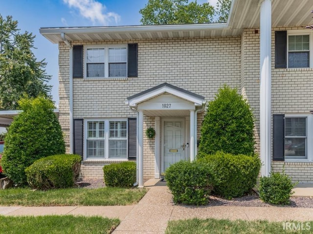 view of townhome / multi-family property