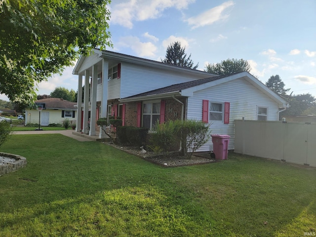 view of front of house with a front yard