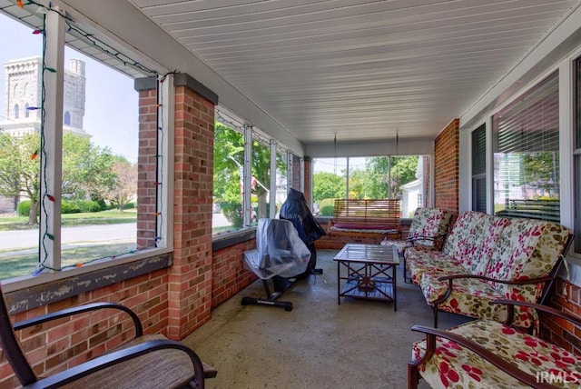 view of sunroom / solarium