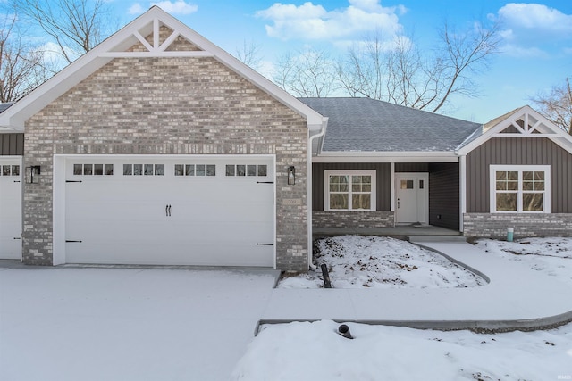 view of front facade with a garage