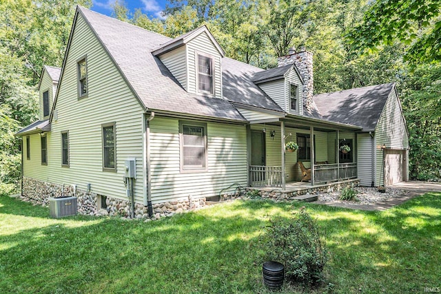 cape cod home featuring a front yard, central AC unit, and a porch