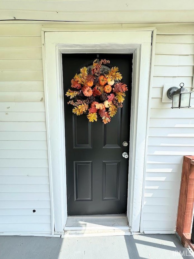 view of property entrance