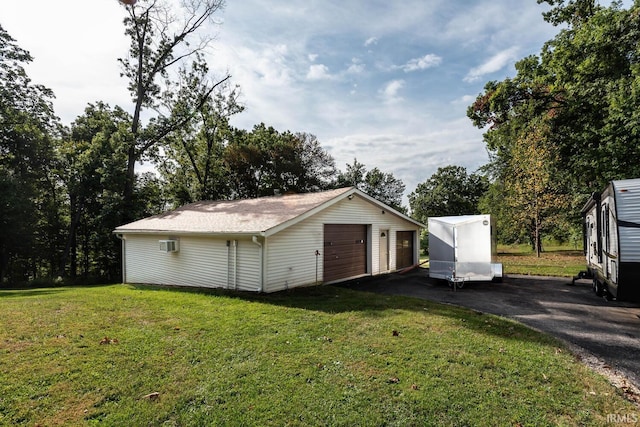 view of outbuilding featuring an outbuilding