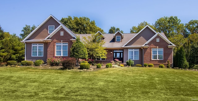 craftsman house featuring a front lawn