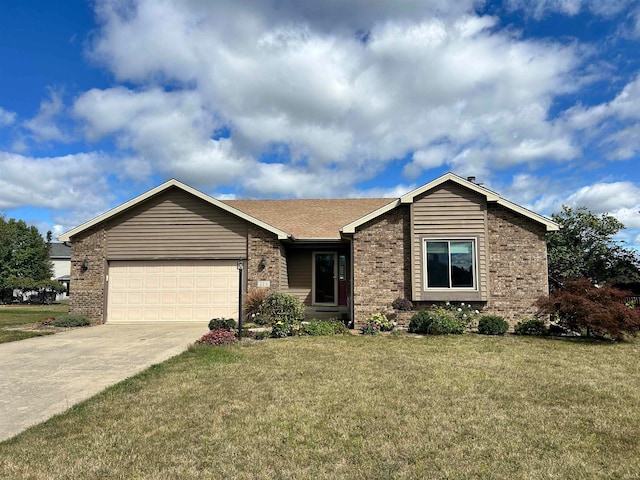 ranch-style house featuring a front lawn and a garage