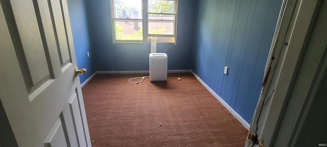 empty room with carpet