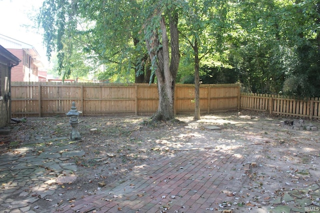 view of yard with a patio