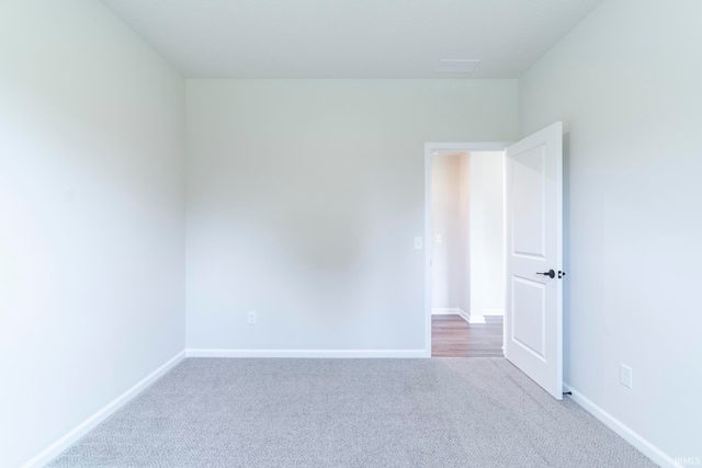 empty room featuring carpet