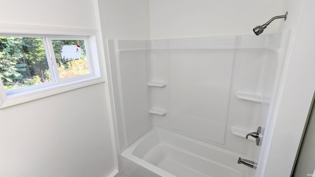 bathroom with shower / bathtub combination