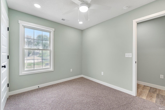 3615 Lindbergh Blvd, Fort Wayne, IN 46806 - empty room with a ceiling fan, light colored carpet, baseboards, and recessed lighting