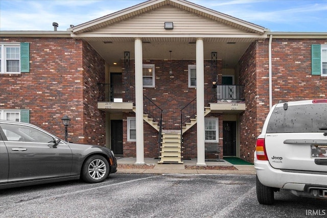 multi unit property with a balcony