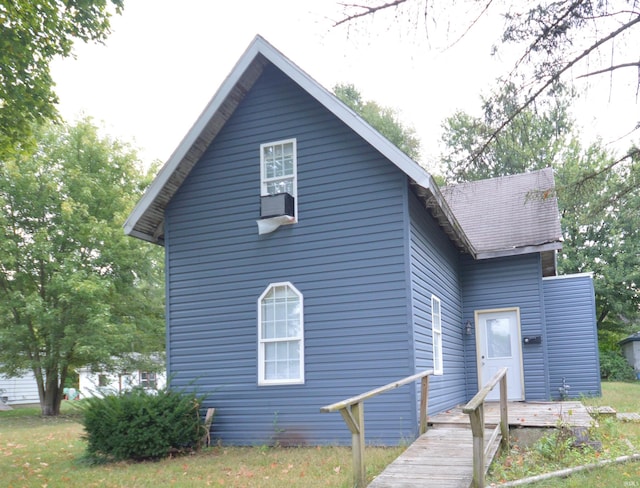 view of property exterior