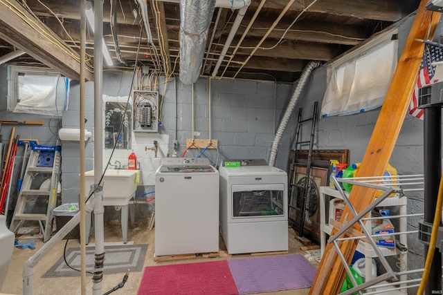 laundry room with independent washer and dryer