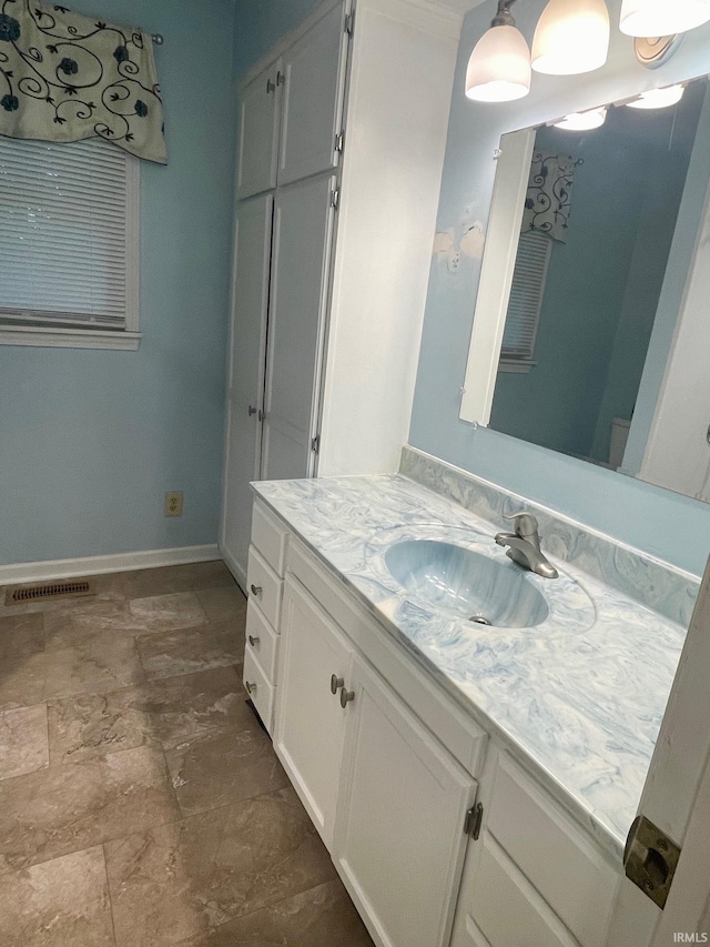 bathroom with vanity