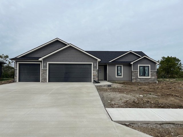 view of front facade with a garage