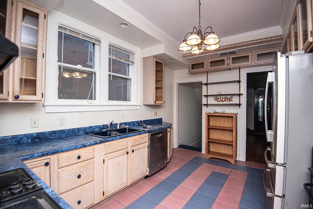 kitchen with a notable chandelier, stainless steel appliances, decorative light fixtures, crown molding, and light brown cabinetry