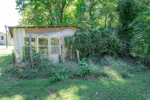 view of home's exterior