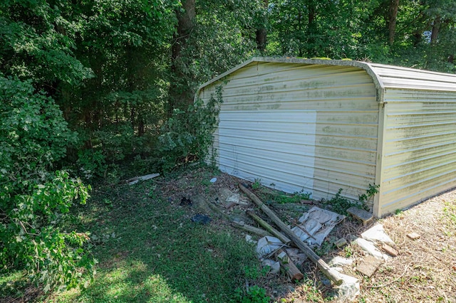 view of outdoor structure