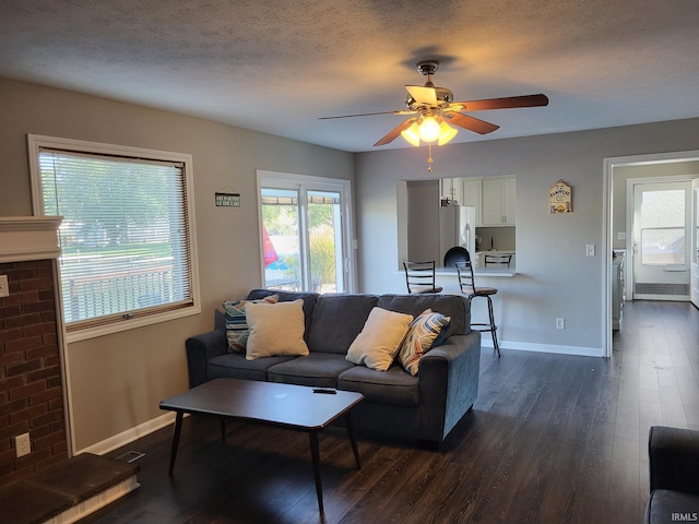 9723 N Marine Key Dr, Syracuse, IN 46567 - carpeted bedroom featuring baseboards