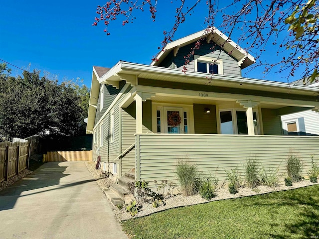 view of front of house