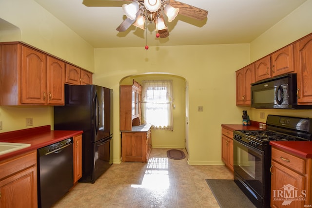 kitchen featuring black appliances and ceiling fan