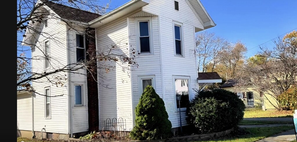 4225 E Bellefontaine Rd, Hamilton, IN 46742 - view of side of property