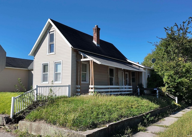 view of front facade featuring a porch