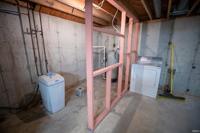 basement with washer / clothes dryer