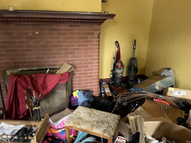 1002 High St, Logansport, IN 46947 - interior space